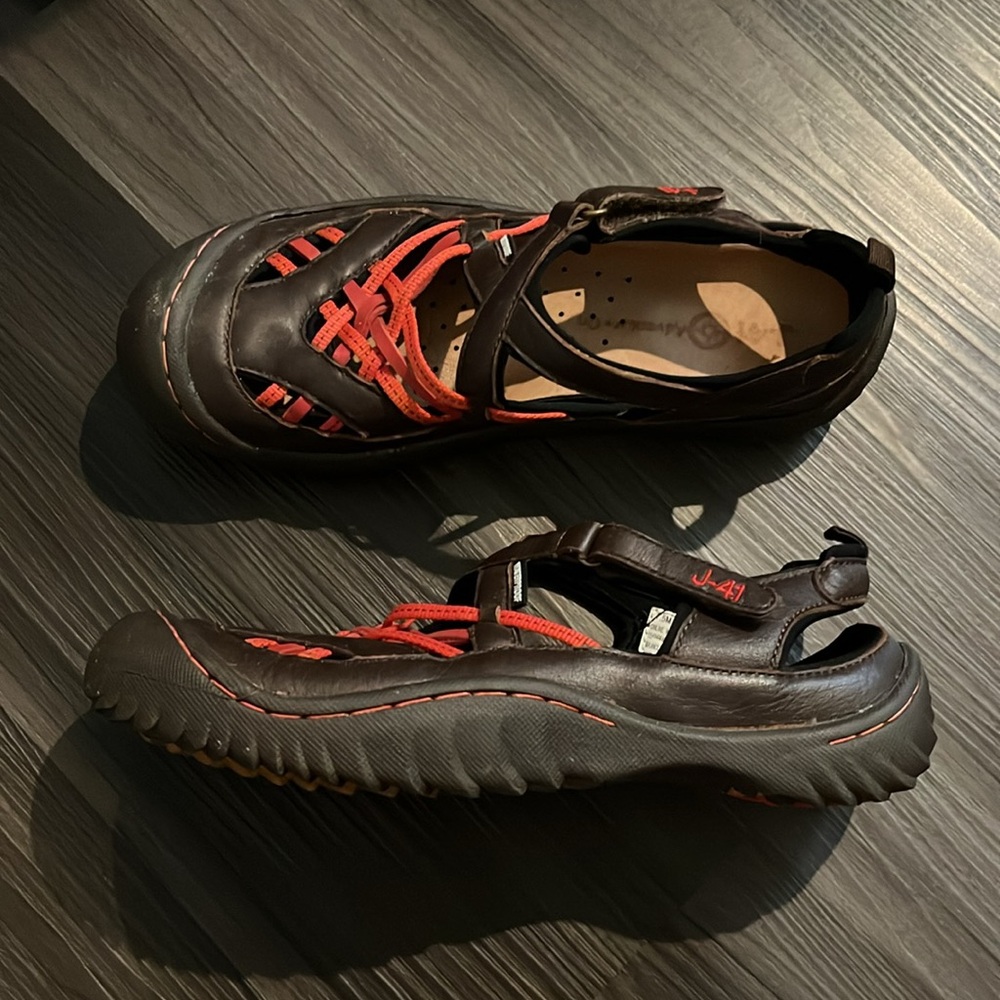Jeep Women's Brown, Red, and Black Athletic Sandals